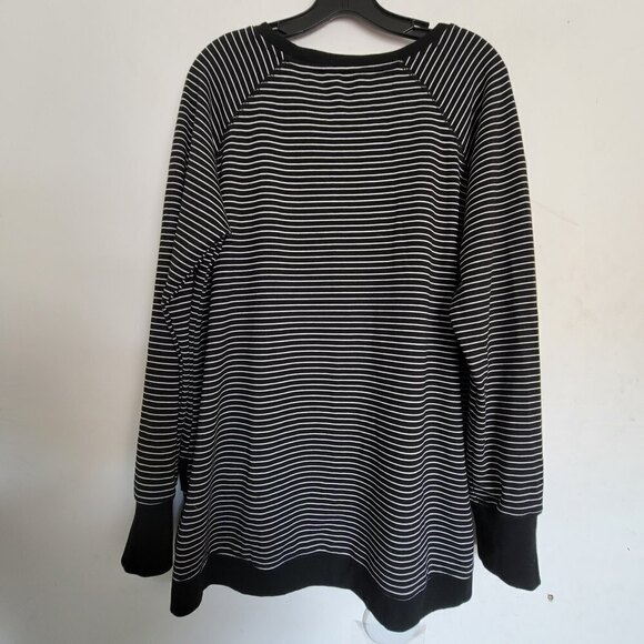 Danskin Crisscross Hem Striped Tunic Pullover Sweater Top Black White Sz Medium - Picture 5 of 13